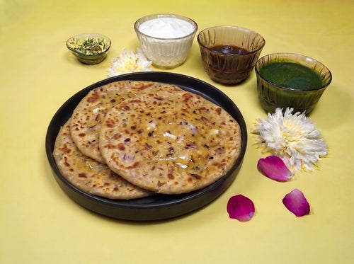 Aloo Pyaaz Paratha